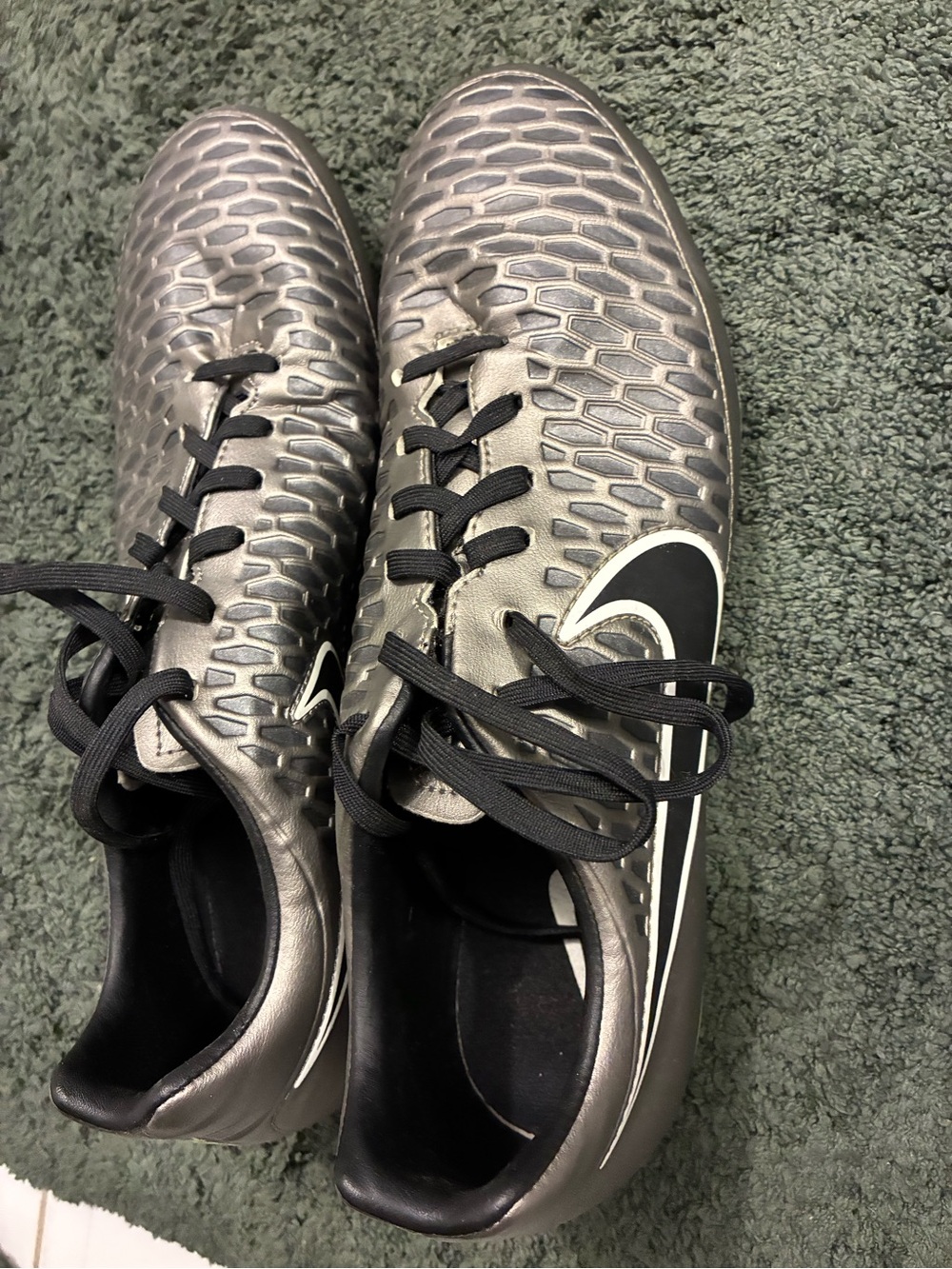 Nike Men’s Metallic Gray Soccer Cleats with Black Accents